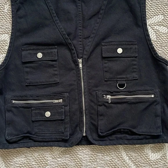 H&M Divided Multi Pocket Cargo Tactical Vest⌚️ - Picture 4 of 12